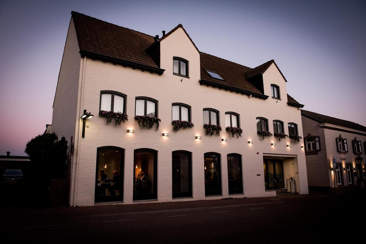 La Source Hotel *